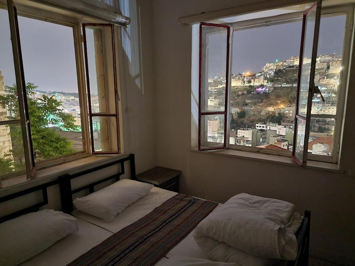 Rainbow House Hostel Amman Exterior photo