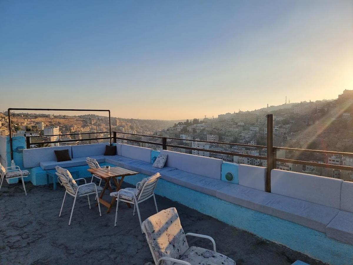 Rainbow House Hostel Amman Exterior photo